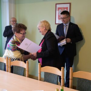 W Podkarpackim Urzędzie Wojewódzkim odbyły się dziś konsultacje ustawy o bonie senioralnym. Z udziałem Marzeny Okły-Drewnowicz, minister do spraw polityki senioralnej