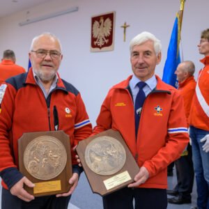 Uczestnicy uroczystości z okazji Dnia Ratownika Górskiego