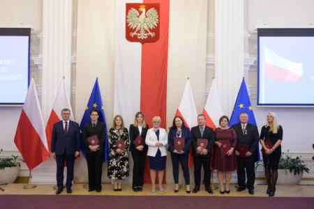 Uczestnicy uroczystości z okazji Narodowego Święta Niepodległości