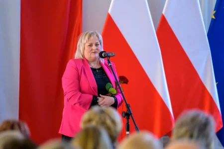 Uczestnicy uroczystości z okazji święta służb społecznych