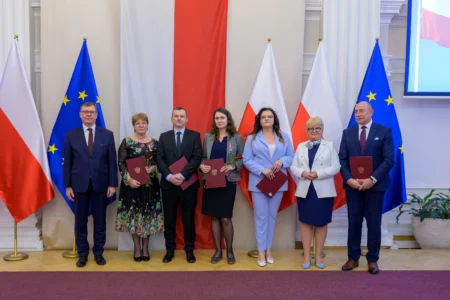 Uczestnicy uroczystości z okazji Narodowego Święta Niepodległości