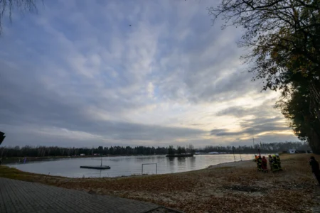 Uczestnicy posiedzenia Powiatowego Zespołu Zarządzania Kryzysowego i ćwiczeń w Tarnobrzegu