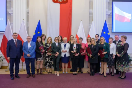 Uczestnicy uroczystości z okazji Narodowego Święta Niepodległości