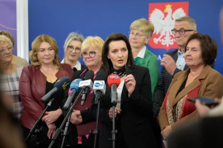 W Podkarpackim Urzędzie Wojewódzkim odbyły się dziś konsultacje ustawy o bonie senioralnym. Z udziałem Marzeny Okły-Drewnowicz, minister do spraw polityki senioralnej