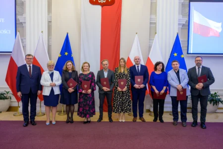 Uczestnicy uroczystości z okazji Narodowego Święta Niepodległości