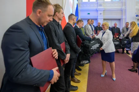 W Podkarpacki Urząd Wojewódzki w Rzeszowie odbyło się spotkanie patriotyczne pod hasłem "Wigilia Święta Niepodległości" - pierwsze takie wydarzenie.