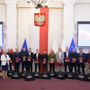 W Podkarpacki Urząd Wojewódzki w Rzeszowie odbyło się spotkanie patriotyczne pod hasłem "Wigilia Święta Niepodległości" - pierwsze takie wydarzenie.