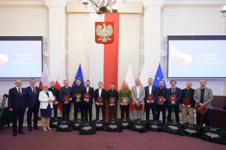 W Podkarpacki Urząd Wojewódzki w Rzeszowie odbyło się spotkanie patriotyczne pod hasłem "Wigilia Święta Niepodległości" - pierwsze takie wydarzenie.
