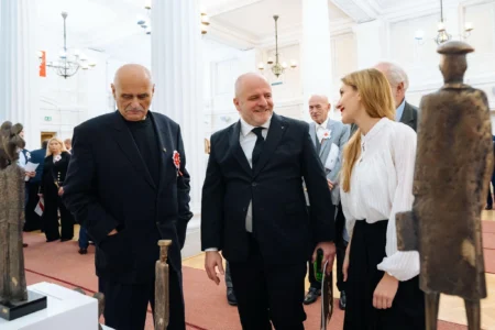 Uczestnicy spotkania patriotycznego w Urzędzie Wojewódzkim