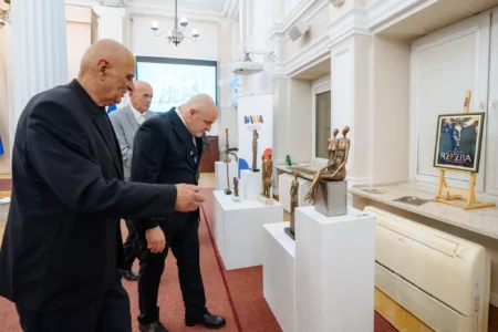 Uczestnicy spotkania patriotycznego w Urzędzie Wojewódzkim