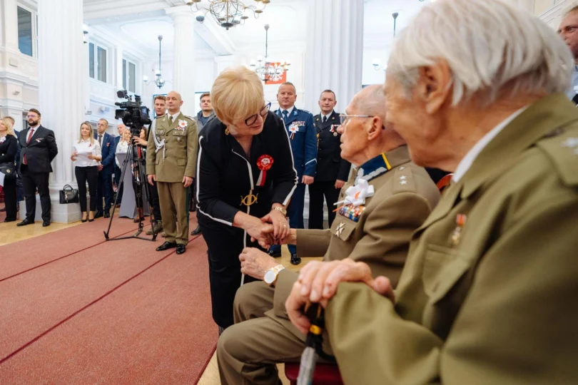 Uczestnicy spotkania patriotycznego w Urzędzie Wojewódzkim