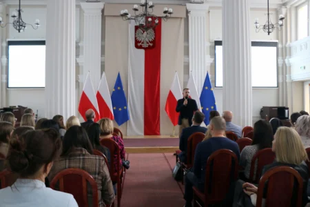 Uczestnicy konferencji na temat cyberbezpieczeństwa
