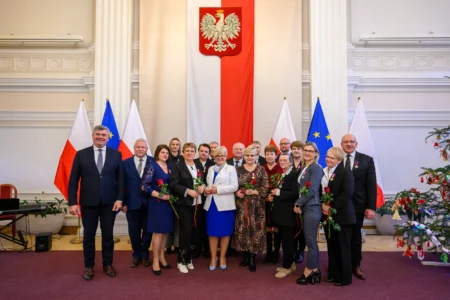 Zasłużeni mieszkańcy regionu otrzymali odznaczenia państwowe