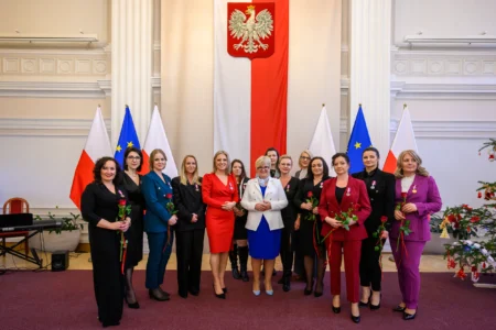 Zasłużeni mieszkańcy regionu otrzymali odznaczenia państwowe