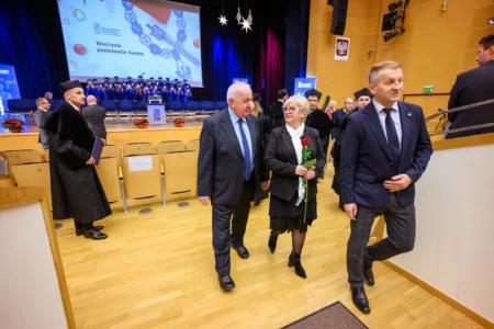 Uczestnicy uroczystego posiedzenia Senatu Politechniki Rzeszowskiej