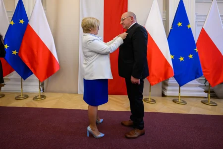 Zasłużeni mieszkańcy regionu otrzymali odznaczenia państwowe