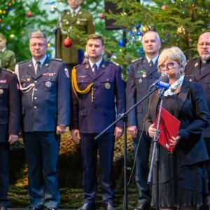 Uczestnicy spotkania opłatkowego służb mundurowych