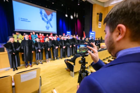 Uczestnicy uroczystego posiedzenia Senatu Politechniki Rzeszowskiej