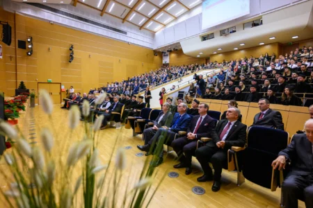 Uczestnicy uroczystego posiedzenia Senatu Politechniki Rzeszowskiej