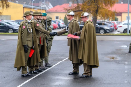 Uczestnicy obchodów Święta 1. batalionu Strzelców Podhalańskich