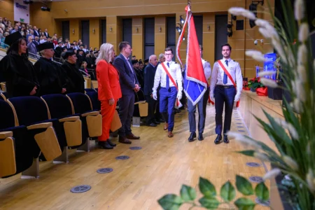 Uczestnicy uroczystego posiedzenia Senatu Politechniki Rzeszowskiej