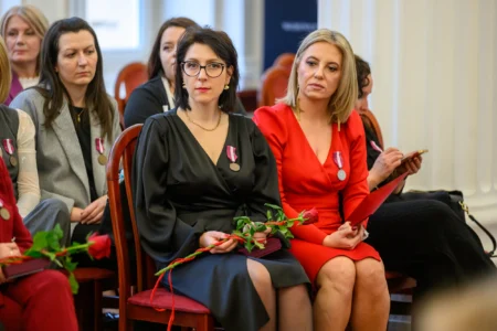 Zasłużeni mieszkańcy regionu otrzymali odznaczenia państwowe