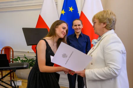 Zasłużeni mieszkańcy regionu otrzymali odznaczenia państwowe