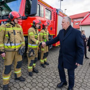 Uczestnicy otwarcia drogowego przejścia granicznego Malhowice - Niżankowice