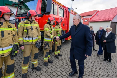 Uczestnicy otwarcia drogowego przejścia granicznego Malhowice - Niżankowice