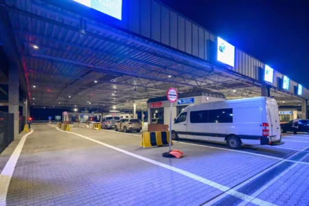 Uczestnicy otwarcia drogowego przejścia granicznego Malhowice - Niżankowice