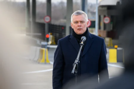 Uczestnicy otwarcia drogowego przejścia granicznego Malhowice - Niżankowice