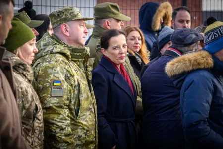 Uczestnicy otwarcia drogowego przejścia granicznego Malhowice - Niżankowice