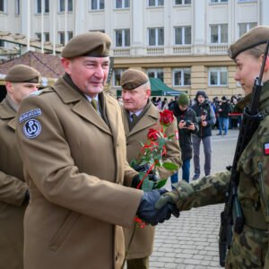 Uczestnicy przysięgi wojskowej terytorialsów