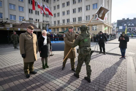 Uczestnicy przysięgi wojskowej terytorialsów