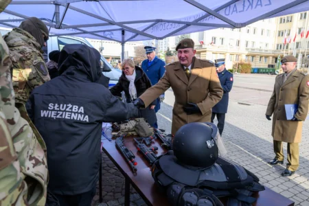 Uczestnicy przysięgi wojskowej terytorialsów