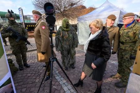 Uczestnicy przysięgi wojskowej terytorialsów