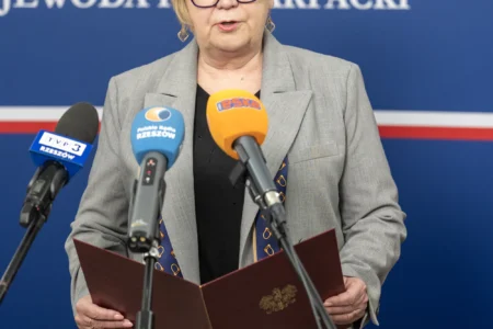 Konferencja prasowa nt. pieniędzy dla Podkarpacia z Funduszu Rozwoju Przewozów Autobusowych 2025