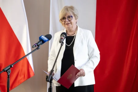 Uczestnicy uroczystości wręczenia odznaczeń państwowych