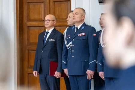 Uczestnicy uroczystego ślubowania policjantów
