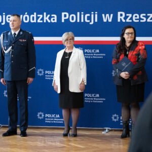 Uczestnicy uroczystego ślubowania policjantów