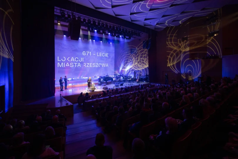 Uczestnicy gali z okazji jubileuszu lokacji RZeszowa