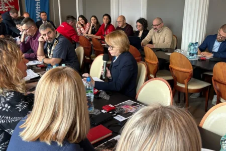 W Podkarpackim Urzędzie Wojewódzkim w Rzeszowie odbyło się dziś kolejne spotkanie w ramach Podkarpackiej Grupy Koordynacyjnej, dotyczące pomocy uchodźcom z Ukrainy.