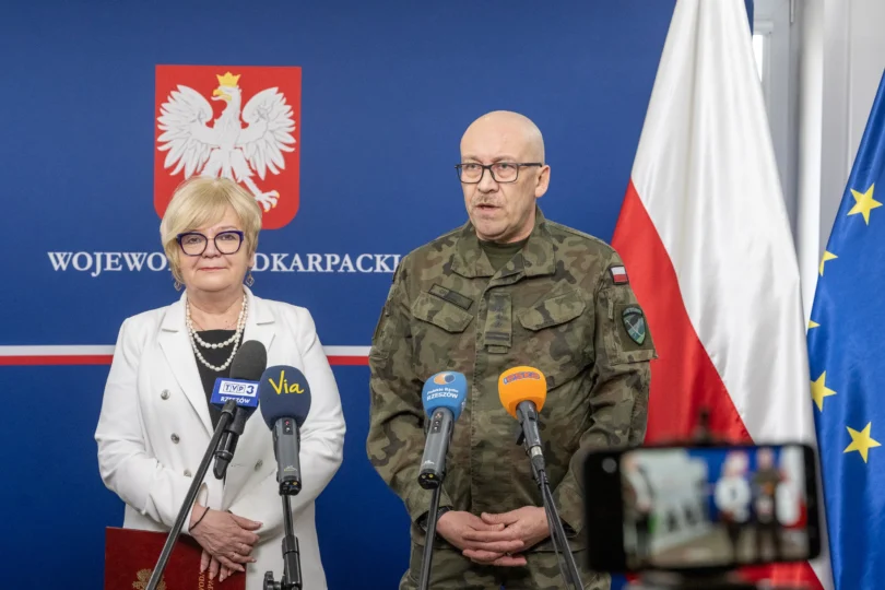 Konferencja prasowa dotycząca rozpoczynającej się kwalifikacji wojskowej.
