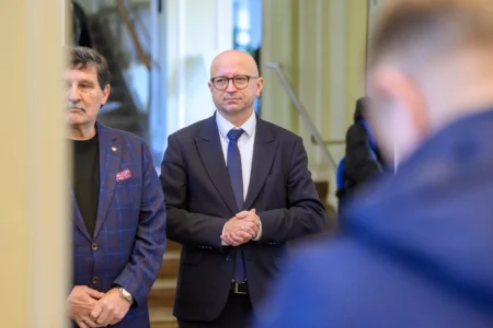 Uczestnicy uroczystości w Urzędzie Wojewódzkim