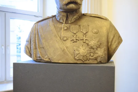 Popiersie marszałka Piłsudskiego