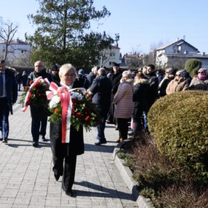 Uczestnicy uroczystości nieupamiętniających rocznicę deportacji Polaków na Sybir