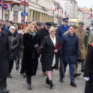 Uczestnicy obchodów 83.rocznicy powstania AK