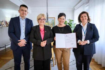 Wojewoda podkarpacki Teresa Kubas-Hul podczas powołania konsultantów wojewódzkich