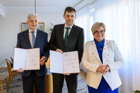 Wojewoda podkarpacki Teresa Kubas-Hul z konsultantami wojewódzkimi w ochronie zdrowia