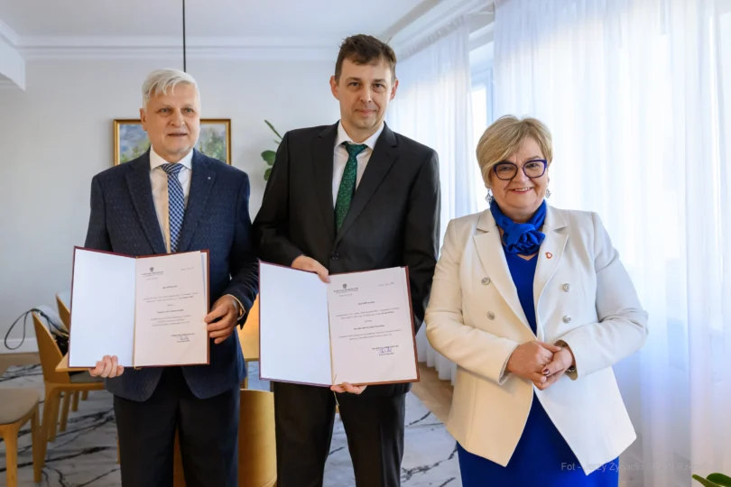 Wojewoda podkarpacki Teresa Kubas-Hul z konsultantami wojewódzkimi w ochronie zdrowia